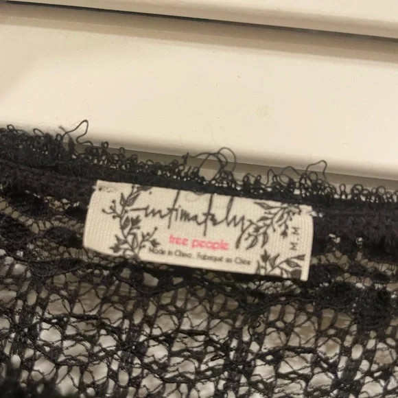 Free People Intricate Black Lace Blouse for any occasion, 🖤FINAL PRICE🖤 - Picture 6 of 7